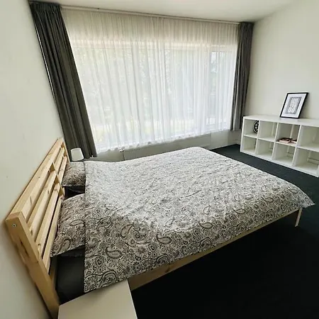 Cozy With Terrace! Appartement